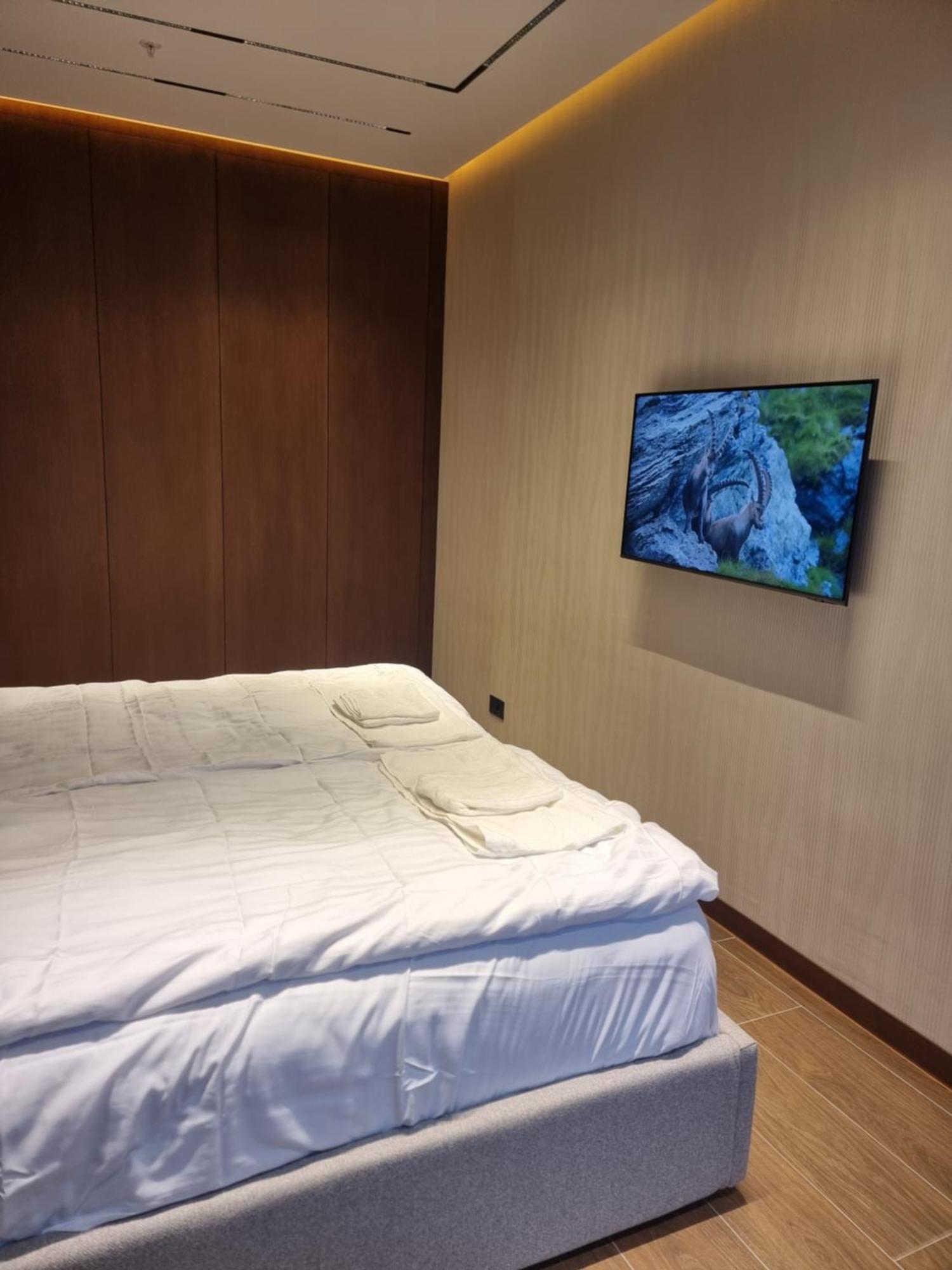 Premium Apartment In Porta Batumi Tower エクステリア 写真