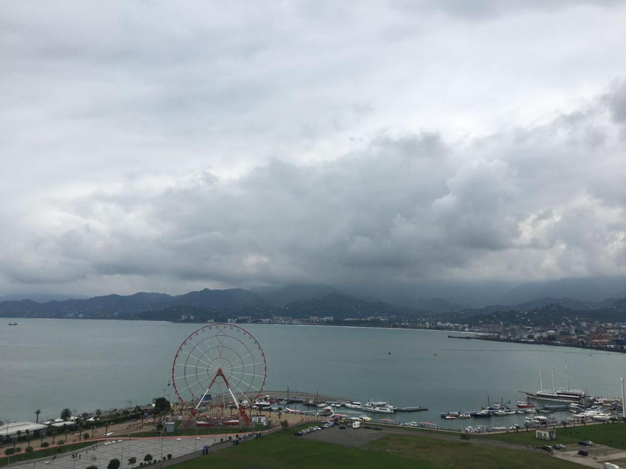 Premium Apartment In Porta Batumi Tower エクステリア 写真